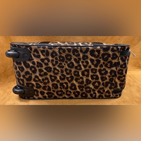 BRIGHTON AFRICA STORIES COLLECTION LEOPARD PRINT ROLLING WEEKENDER BAG - Picture 11 of 14